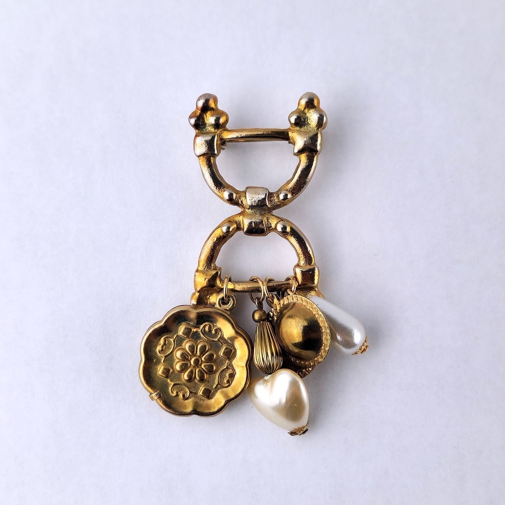 Vintage‎ Charm Brooch Puffy Heart Faux Pearl Dangles Gold Tone